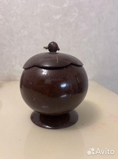 Заварочный чайник и сахарница из кокоса