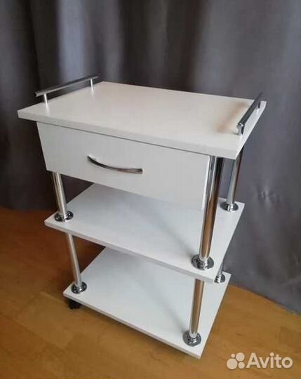 Косметологический столик