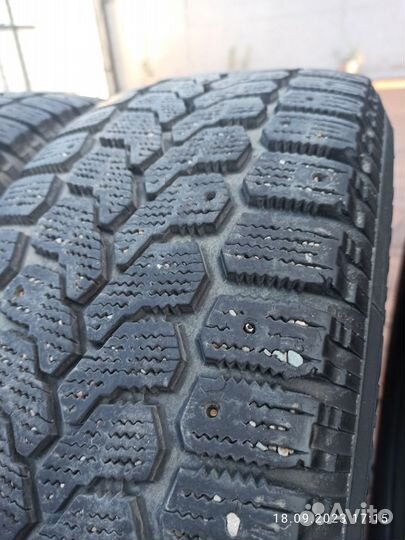 Yokohama Ice Guard IG60 215/60 R17