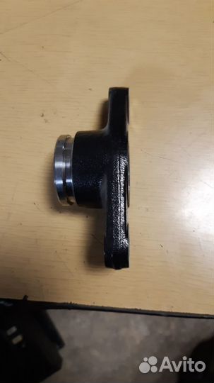 Кронштейн торсиона 54542H1000