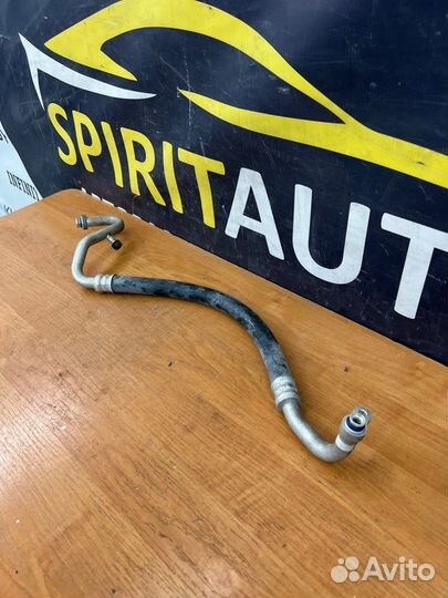 Трубка кондиционера Kia Mohave 1 D6EB 2008-2019