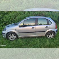 Citroen C3 1.4 MT, 2005, битый, 150 000 км, с пробегом, цена 100 000 руб.