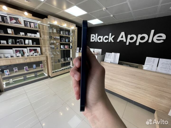 iPhone 12, 64 ГБ