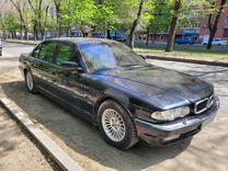 BMW 7 серия 5.4 AT, 2000, битый, 300 000 км, с пробегом, цена 600 000 руб.