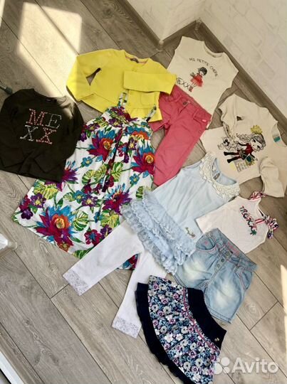 Одежда на девочку 116-122