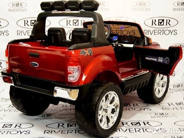 Машина детская на аккумуляторе