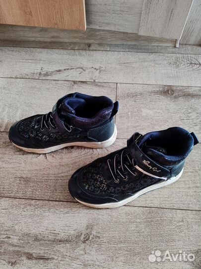 Ботинки для девочки