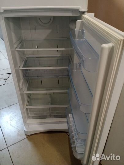 Холодильник Indesit с гарантией