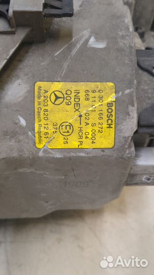 Фара (передняя) правая Mercedes C W203, 2001