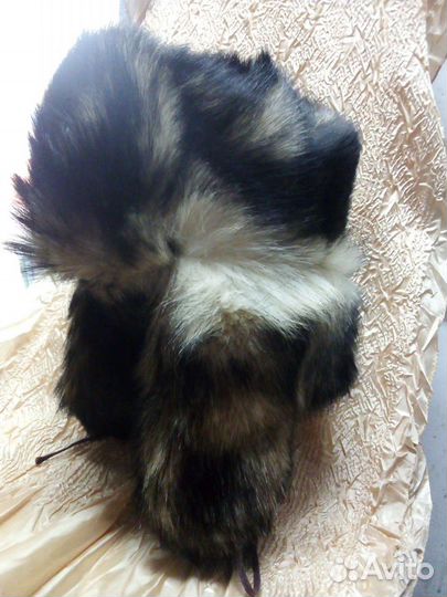 Шапка-ушанка б/у в отличном состоянии,мех собаки,о