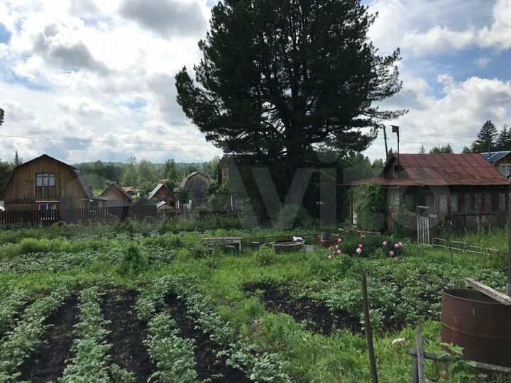 Дача 20 м² на участке 8,1 сот.