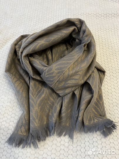 Шарфы платки палантины