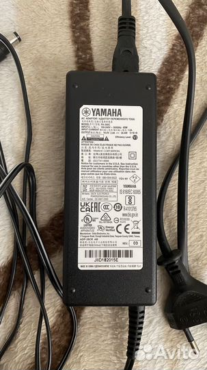 Синтезатор с автоаккомпанементом Yamaha PSR-SX600