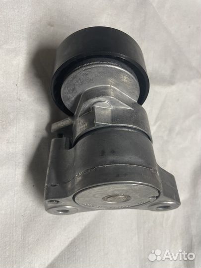 Натяжитель приводного ремня mitsubishi