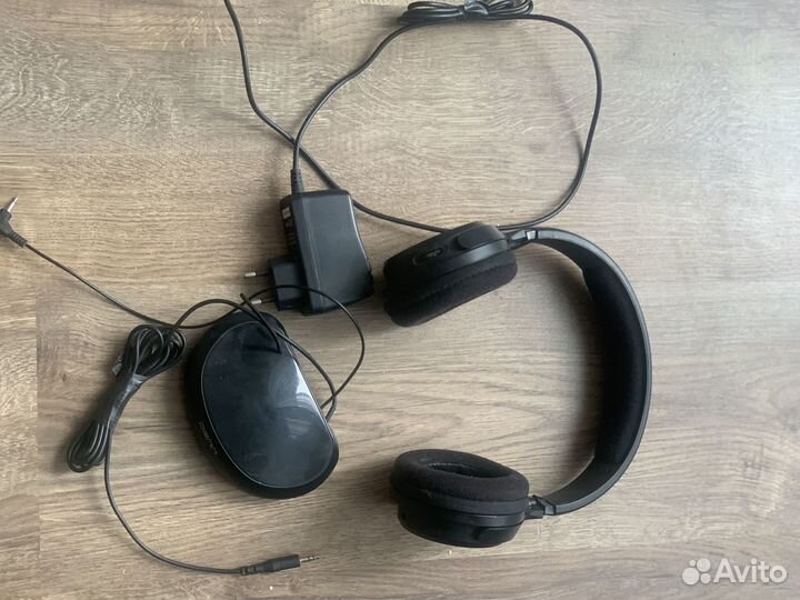 Наушники безпроводные denn DHC 855