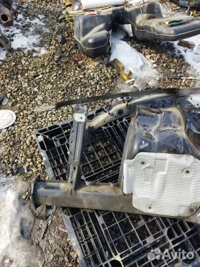 Лонжерон передний правый Volkswagen Touareg 7L6