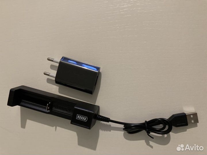 Зарядное устройство для аккумуляторов 220/USB