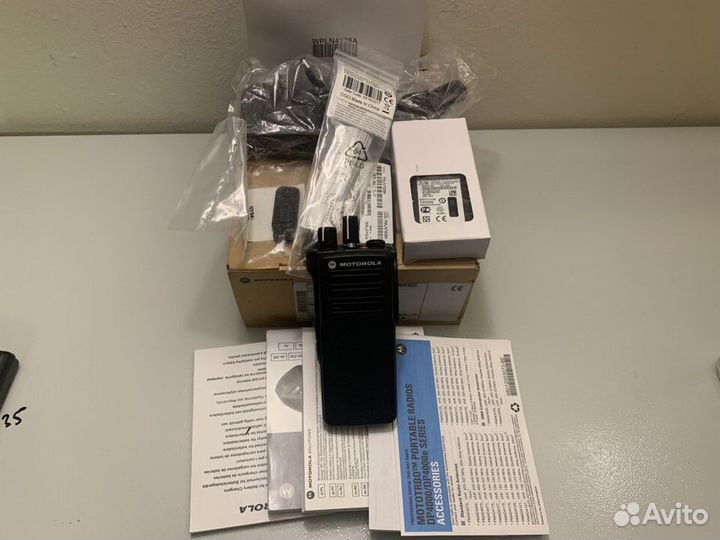 Цифровая радиостанция Motorola DP4400e VHF