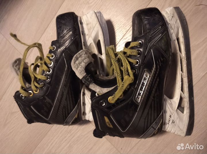 Коньки для хоккея с мячом