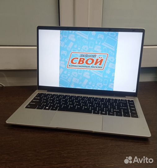 Ноутбук intel Laptop