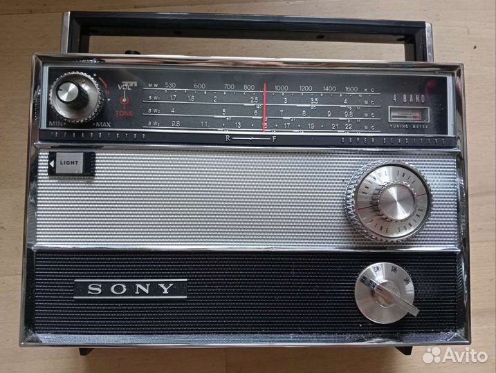 Радиоприемник Sony TR-1000