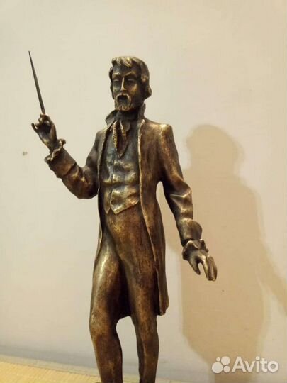 Бронзовая статуэтка 19век