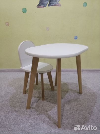 Детский стол и стул