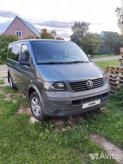 Volkswagen Caravelle, 2008