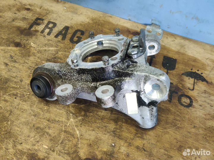 Кулак задний левый BMW E66 LCI Рестайлинг