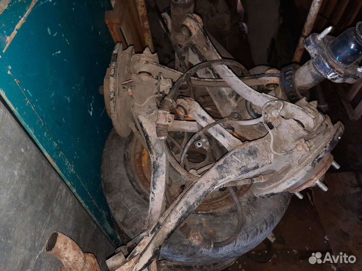 Mitsubishi lancer 9 ступицы рычаги задние