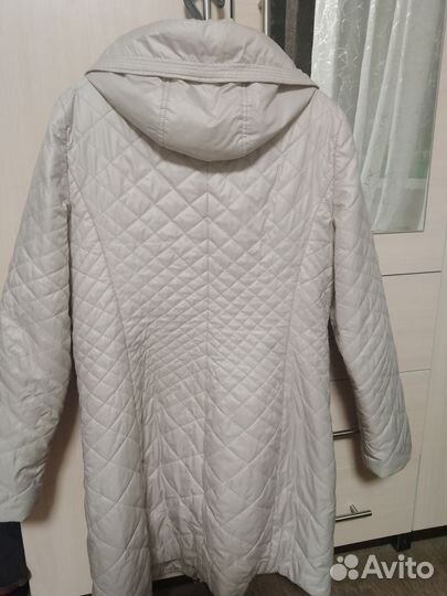 Пальто женское демисезонное 46 размер