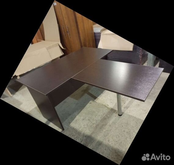 Стол с брифингом 160х190 венге, в75см, Новый