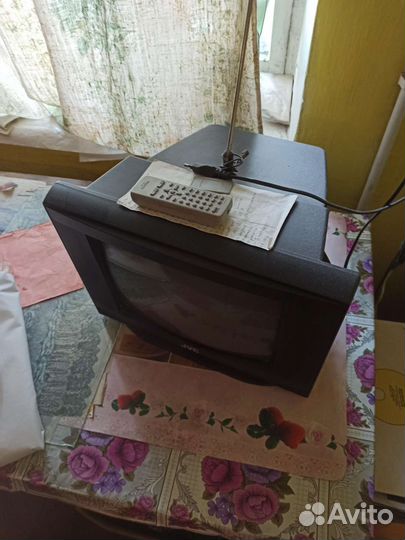 Продаю Телевизор JVC