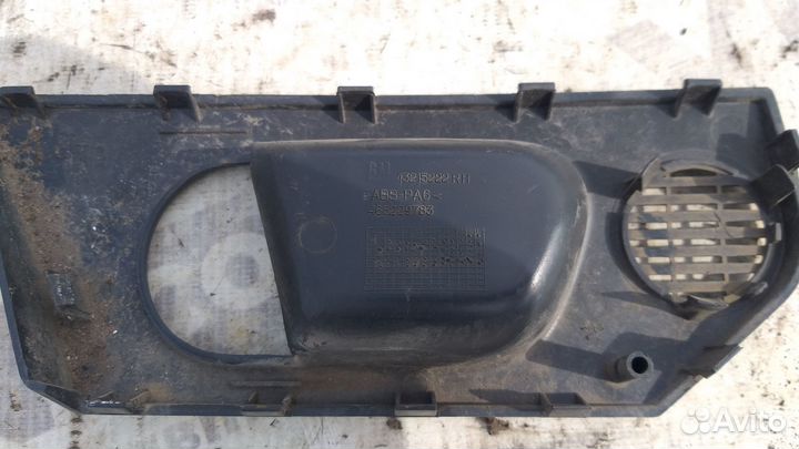 Накладка задней правой ручки Opel Meriva A