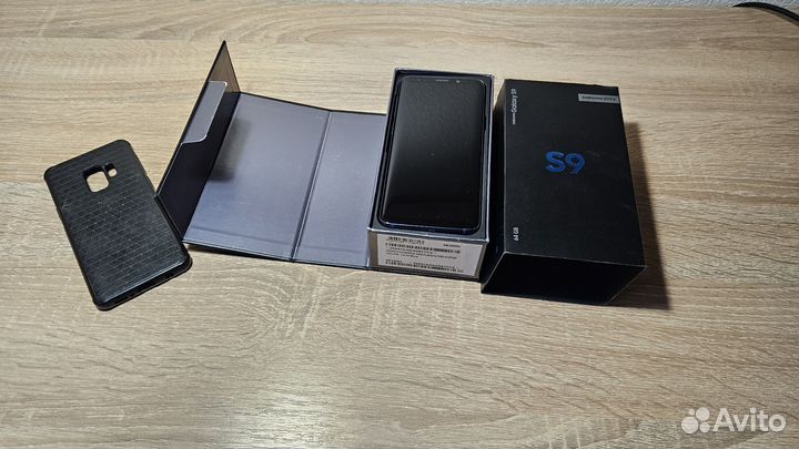 Samsung Galaxy S9, 4/64 ГБ