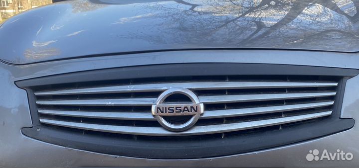 Решетка радиатора nissan skyline v 36