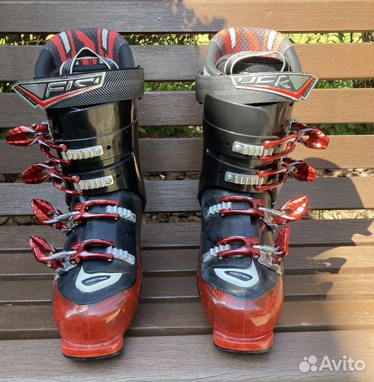 Горнолыжные ботинки ficher