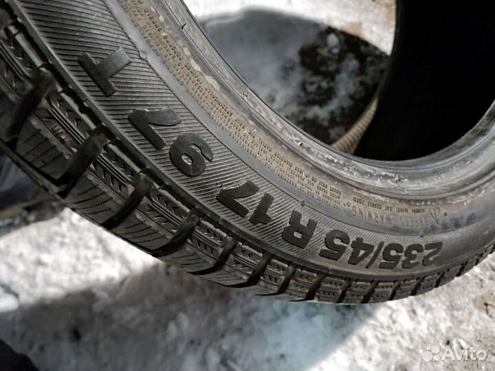 Continental ContiVikingContact 5 235/45 R17 97T