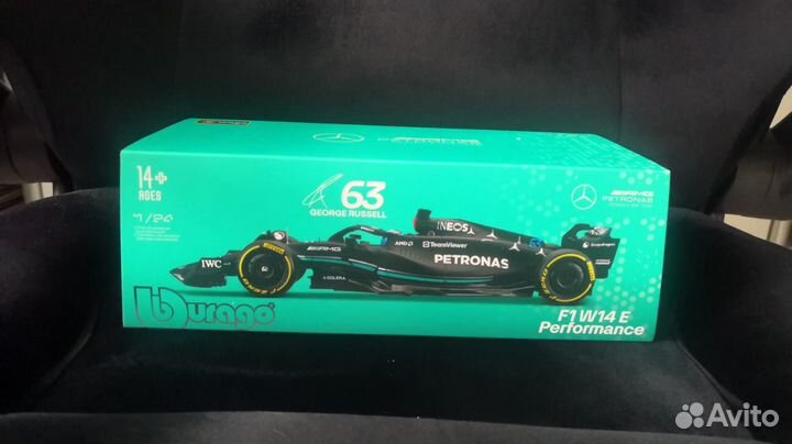 Модели Mercedes-AMG W14 2023 formula 1 24 Bburago