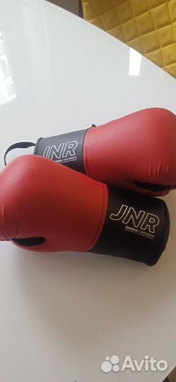 Боксерские перчатки