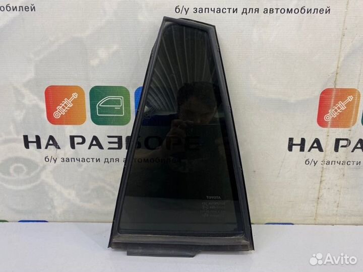 Форточка двери задняя левая Toyota Rav4 XA40