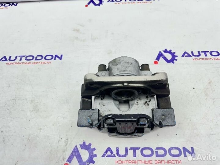 Суппорт тормозной передний правый Bmw 5-Series F10