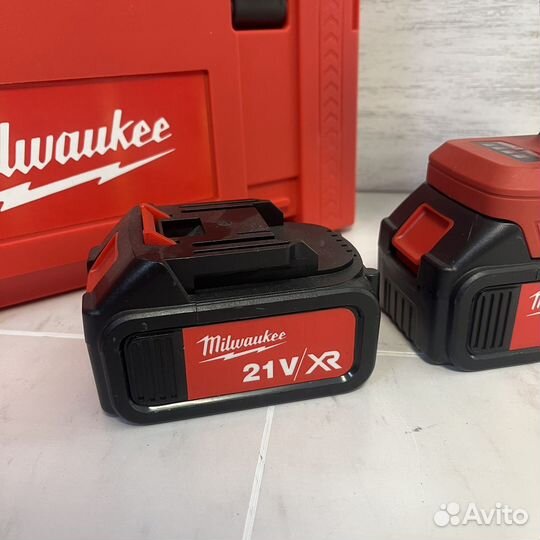 Гайковерт аккумуляторны Milwaukee 350 N.m