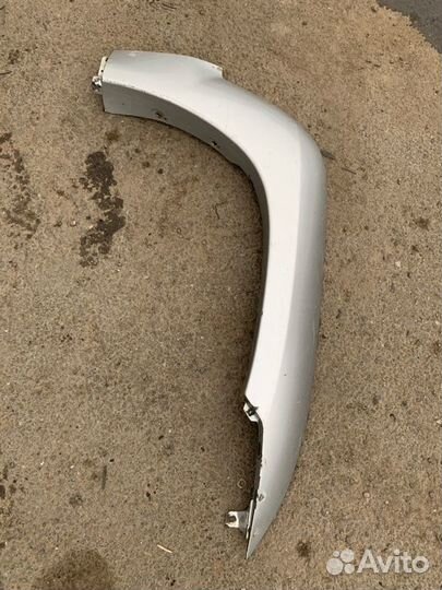 Накладка крыла передняя правая Toyota Land Cruiser