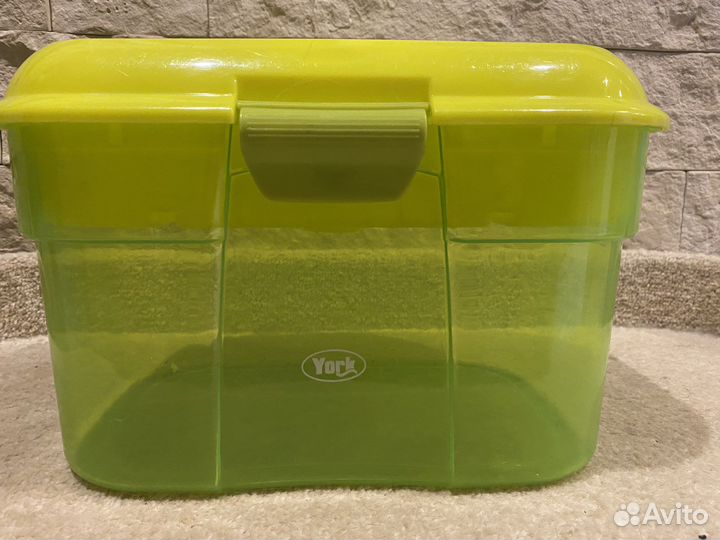 Ящик для щеток York