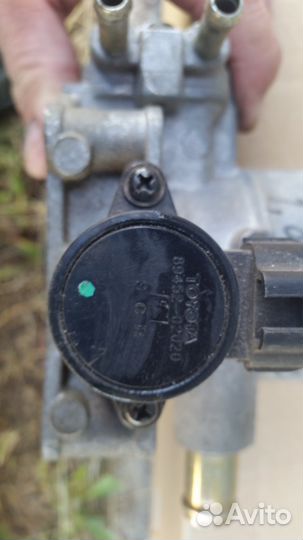 Заслонка toyota matrix 1.8 02-08год