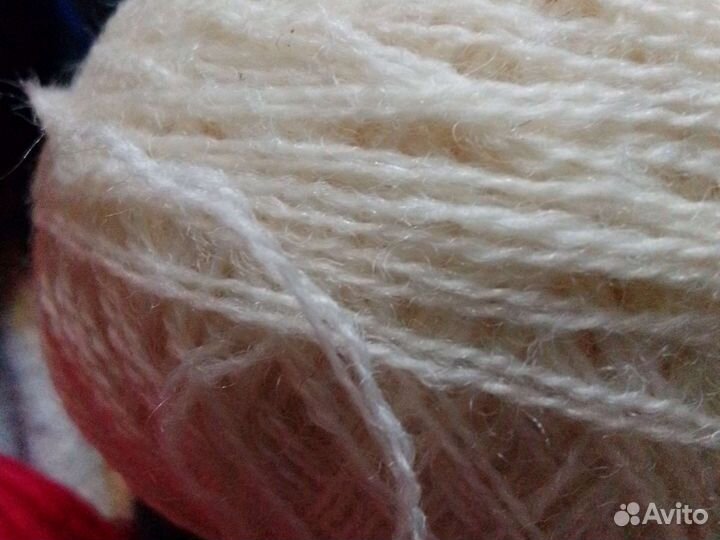 Пряжа, пуговицы. монетки