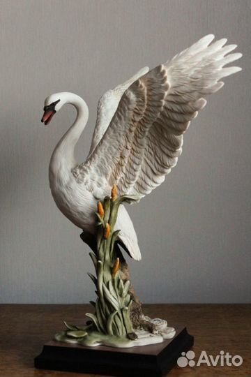 Джузеппе Армани Парящий лебедь Каподимонте Флоренс
