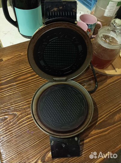 Вафельница