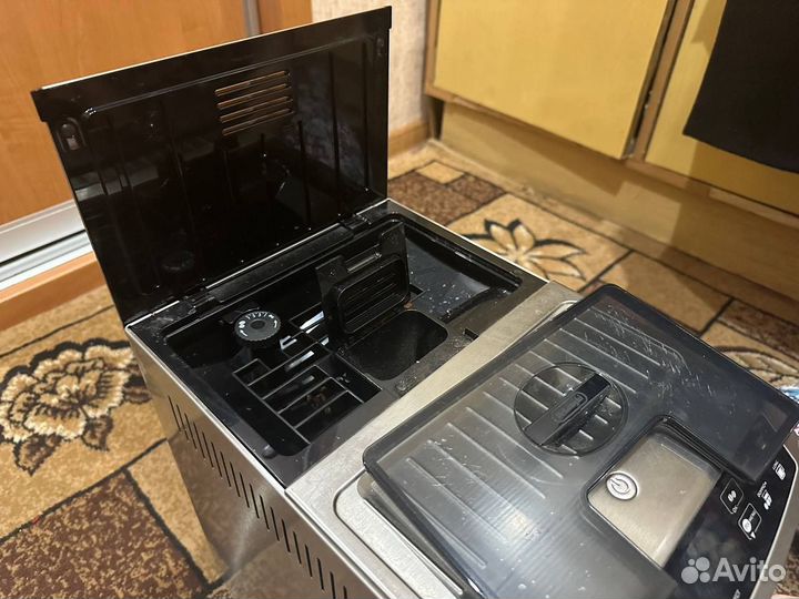 Кофемашина Delonghi ecam PrimaDonna S Evo